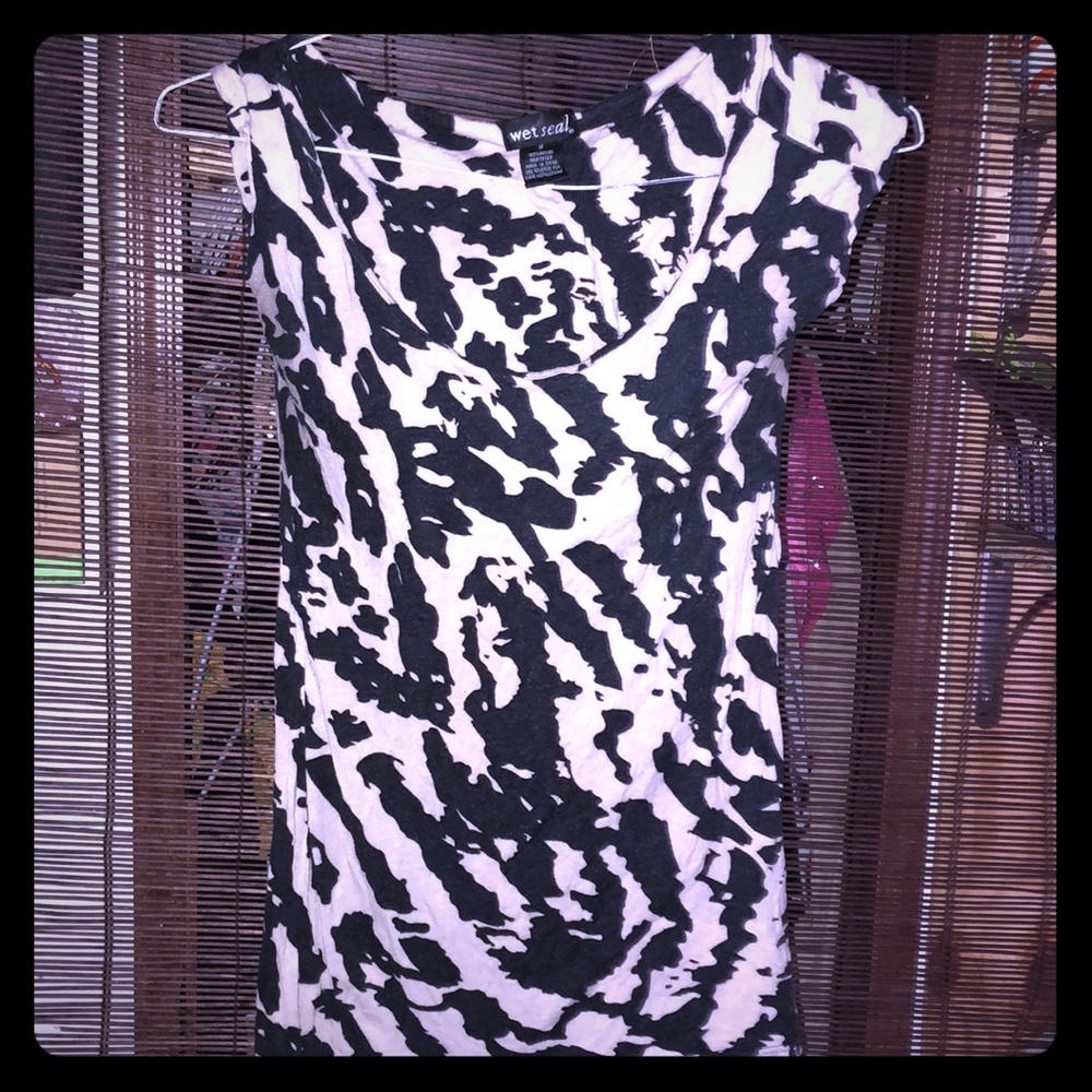 Wet Seal topsize small